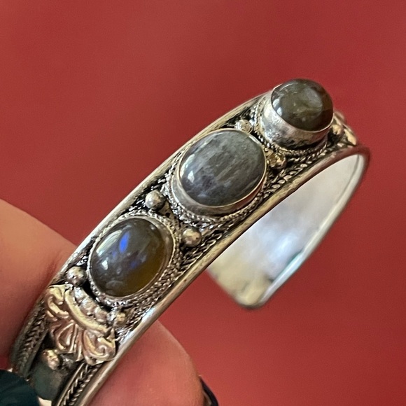 Genuine Tibetan silver gemstone bracelets - Picture 5 of 11